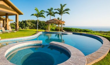 How Swimming Pool Contractors Can Help You Build Your Dream Pool