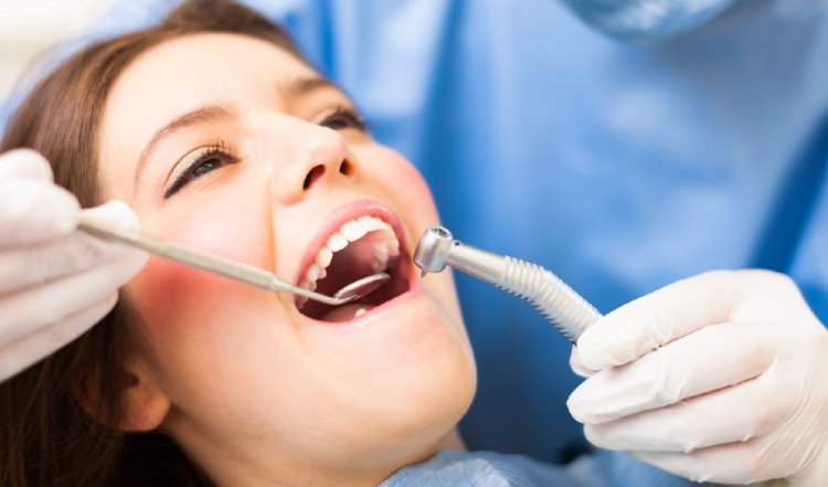 ابتسامات دبي المبهرة: قوة زراعة الأسنان
