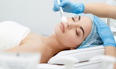 Popular Chemical Peel Clinics in Riyadh for Anti-Aging Treatments