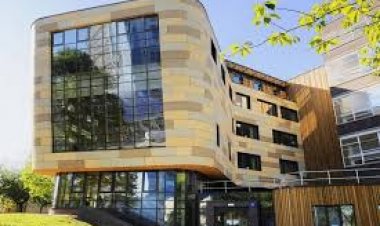 University of Bradford England: Ranking, Fees, and More