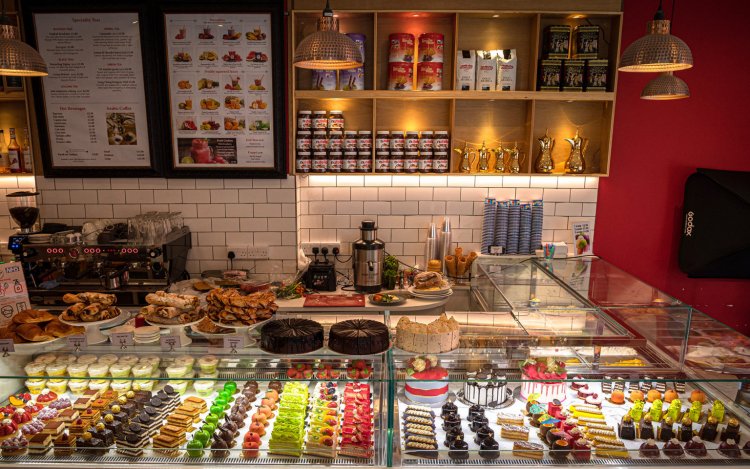 Why Local Ice Cream Shops and Cafes Offer a Unique Experience