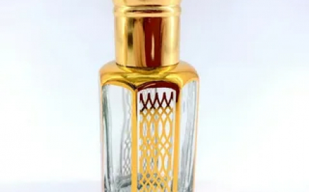 White Oud Attar: The Essence of Elegance and Tradition