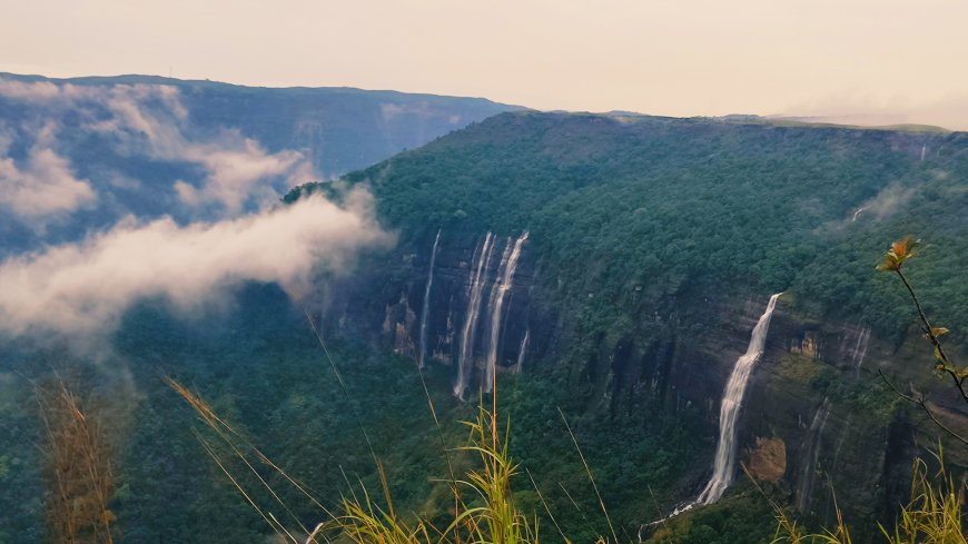Top Reasons to Choose Our Meghalaya Tour Package