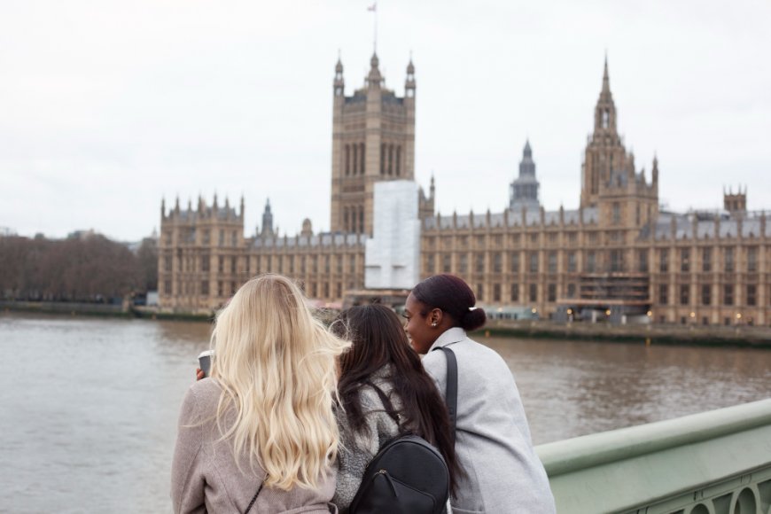 Living Costs and Budgeting Tips for International Students in the UK