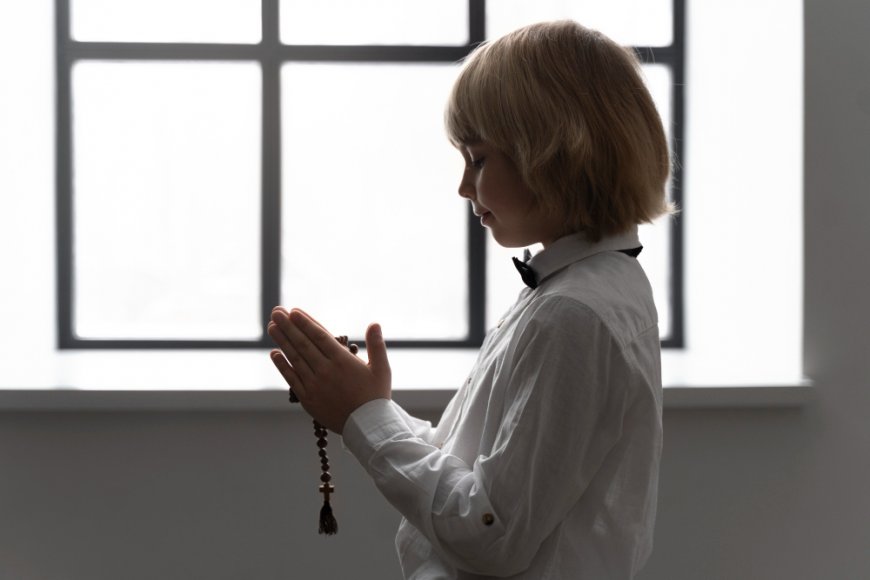 Praying with Tongues: Biblical Insights, Benefits, and Spiritual Power