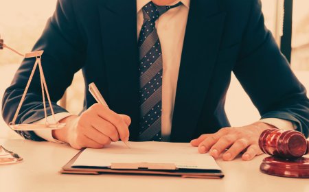 The Ultimate Guide to Hiring the Best Advocate in Kolkata