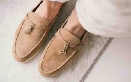 Find Your Perfect Pair at Fours Shoes Online