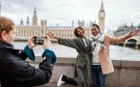 Seamless Journeys Ahead: How Technology is Revolutionizing the Travel Experience for 2025