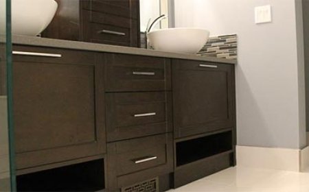 Designing Your Dream Bathroom with Custom Vanities