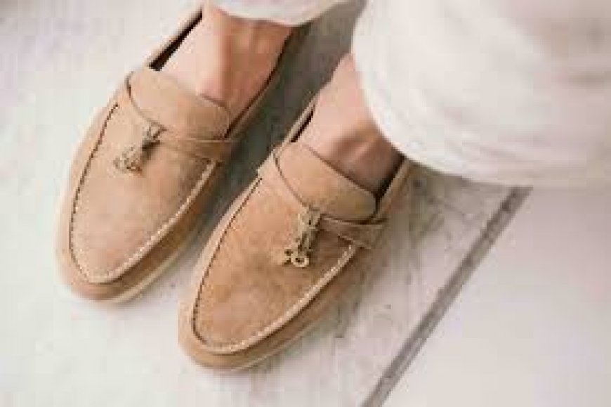 Find Your Perfect Pair at Fours Shoes Online