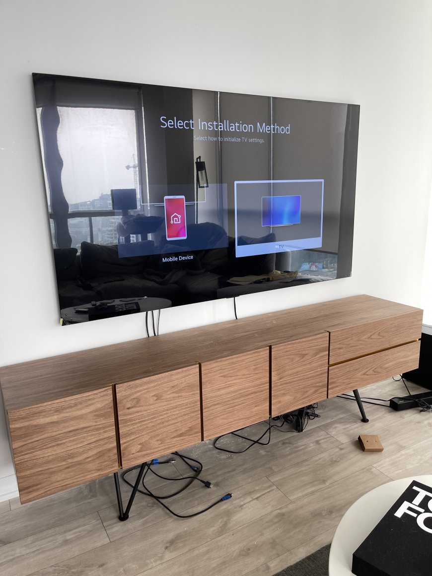 Why More People in Montréal Want Wall-Mounted TVs