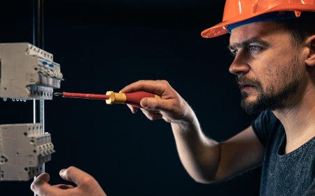 Signs You Need Electrical Surge Protection in Your Fort Lauderdale Home