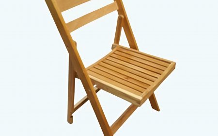 Buy Wooden Folding Chairs: What to Know Before You Purchase
