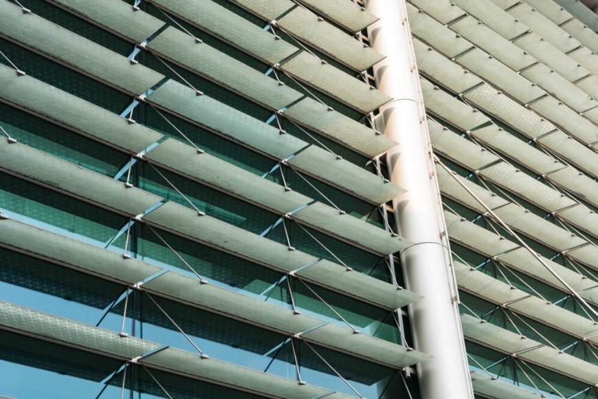 Patio Louvres vs. Fixed Alfresco Roofs: Which One Is Right for You?