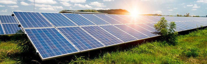 Le rôle des crédits énergétiques dans la compensation de la hausse du coût de la vie : doter les ménages de l'énergie solaire et du stockage