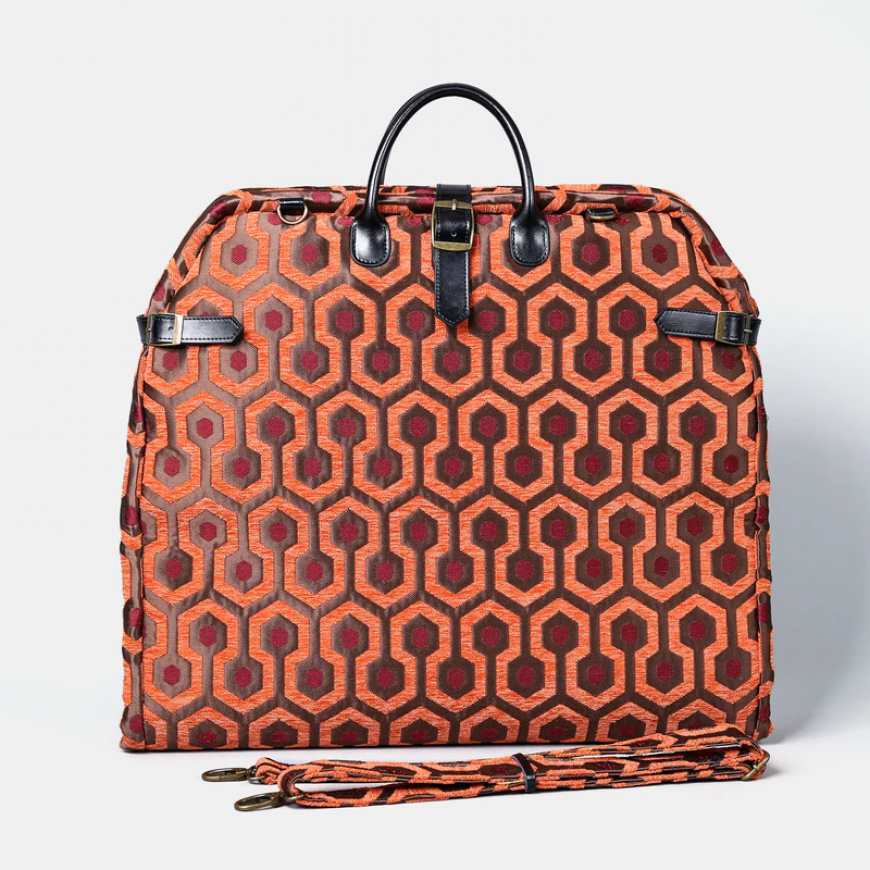 The Shining Carpet: Discover the Timeless Charm of Carpet Bags