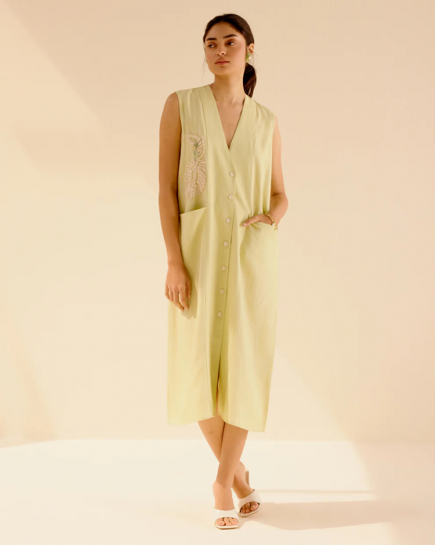 The Ultimate Guide to Formal Wear Dresses for Women in 2025