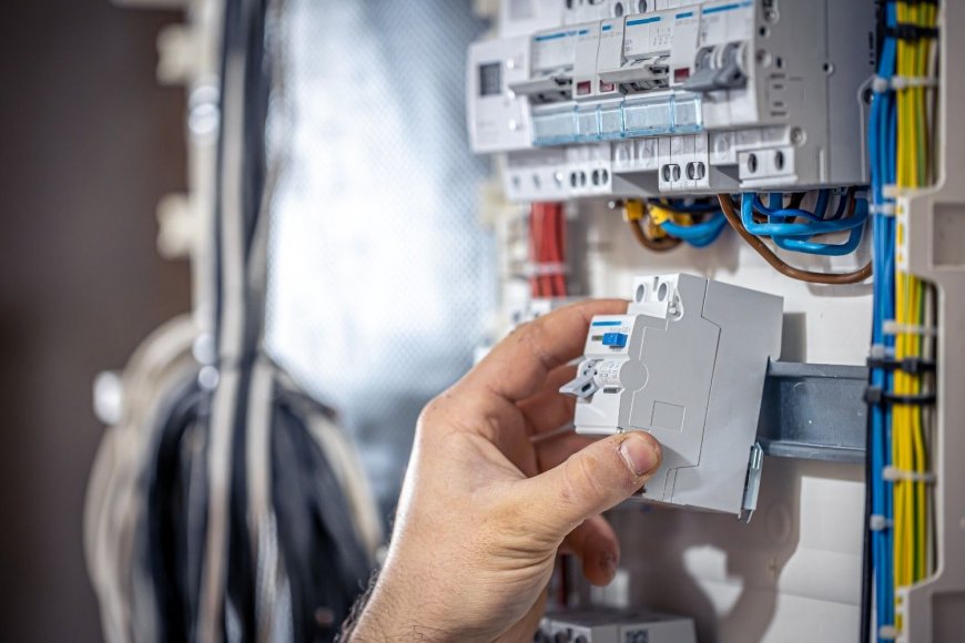 Why Builders and Electricians Need to Team Up for Safer Installs