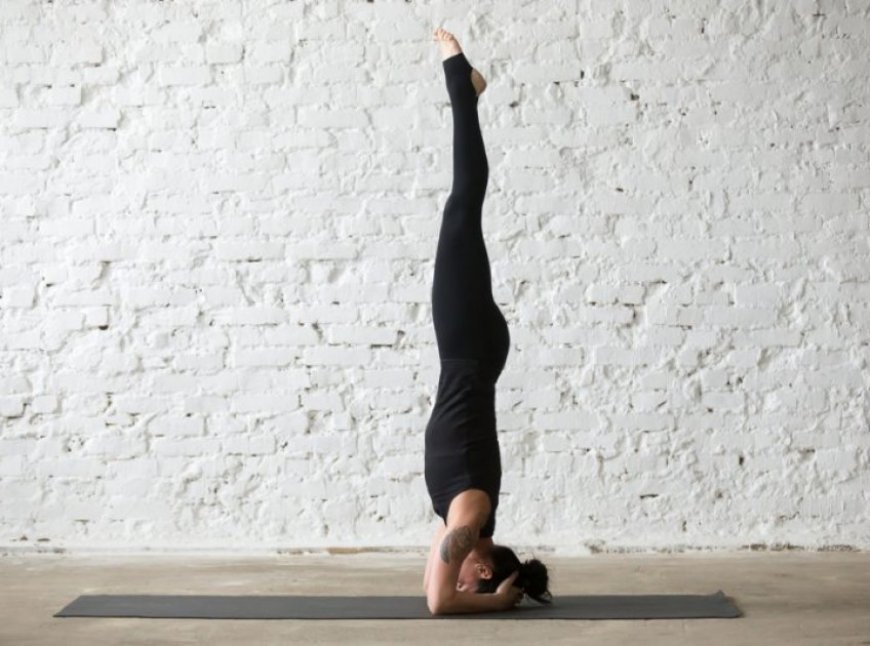 Steps & Health Benefits of Sirsasana (Headstand)
