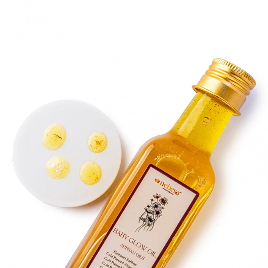 7 Best Ayurvedic Baby Massage Oils for Stronger Bones & Healthy Skin