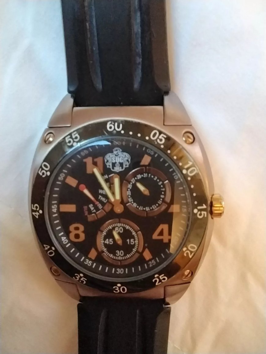 How Are Sug Watches Designed for Modern Lifestyles