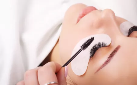 How Long Do Eyelash Extensions Last?
