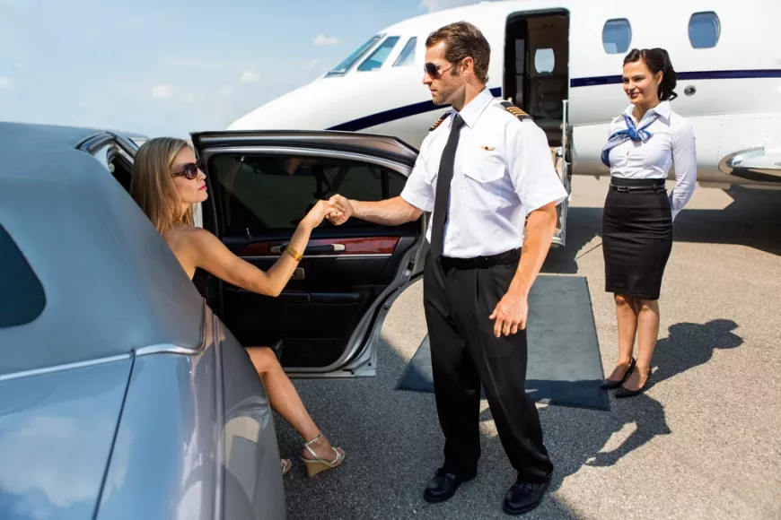 What Should You Expect from a True Luxury Airport Transfer