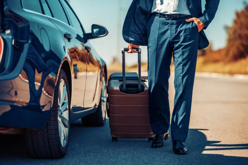 Luxury Airport Car Service to LaGuardia Airport