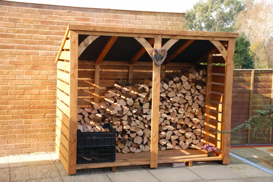 Handcrafted Log Stores in the UK: What Makes Them Better?