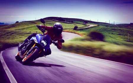 Reasons to choose a monthly motorcycle on rent in Gurgaon