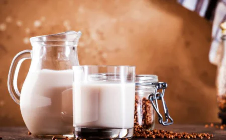 How does organic milk in Chennai help in strengthening children's bones and teeth?