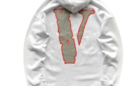 Vlone Always Stays Lit