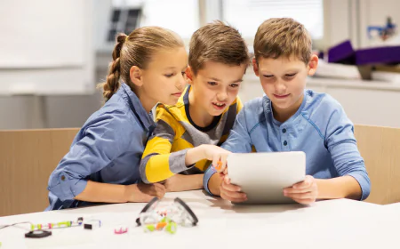 How LMS Mobile Apps Streamline Education for Schools and Colleges?