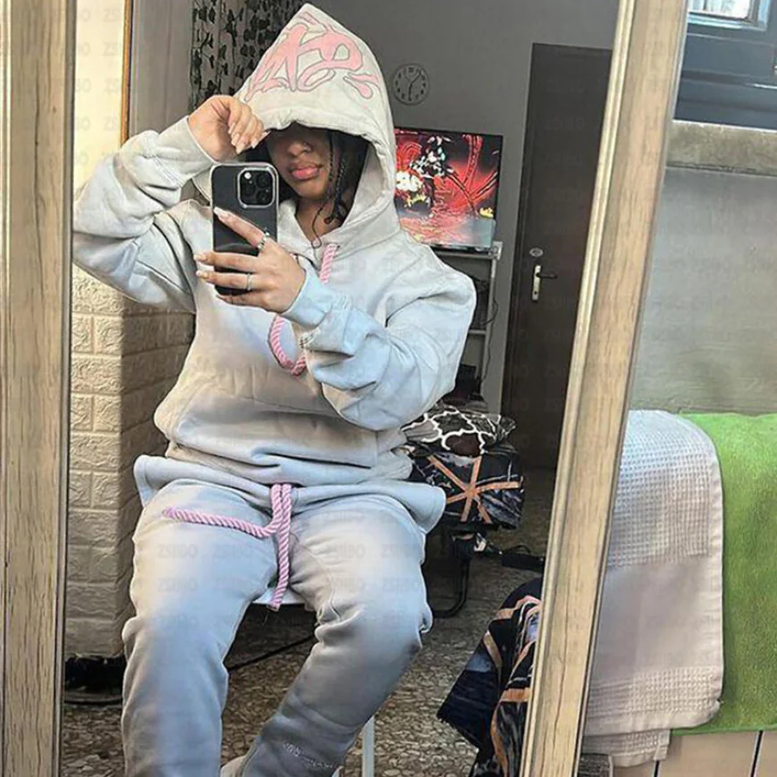 Does the Syna World Tracksuit Hold Up After a Few Washes