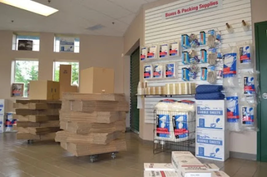 Year-Round Self Storage Tips for Seasonal Storage