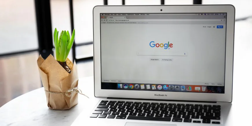 Installing a Privacy Screen on Your MacBook Air: Step-by-Step Guide