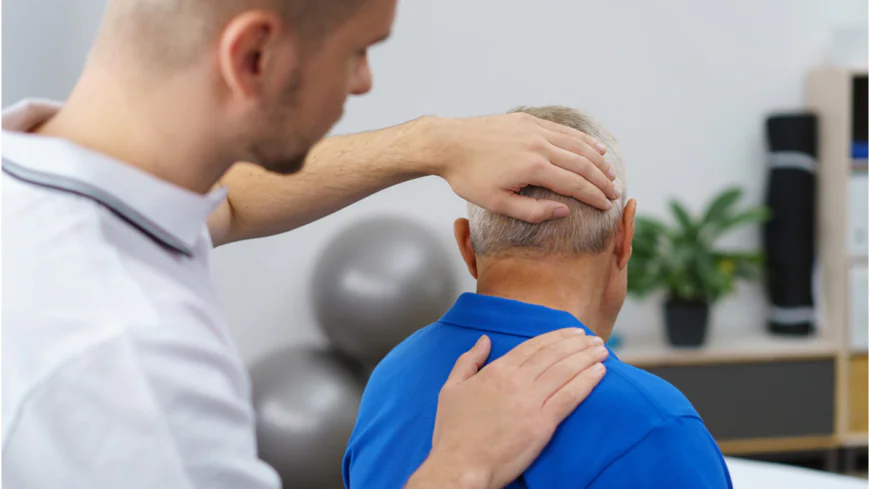 When to See a Physiotherapist for Neck Pain: Signs You Shouldn't Ignore