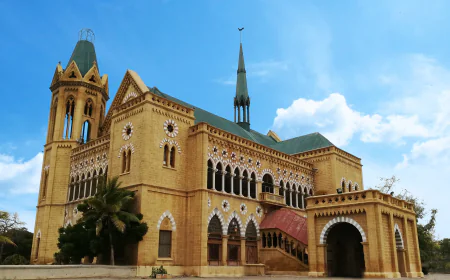 Discover the World of Creativity Through an Online Art Gallery in Karachi