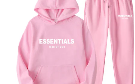 Essentials Hoodie: A Fashion Staple of the Modern Era