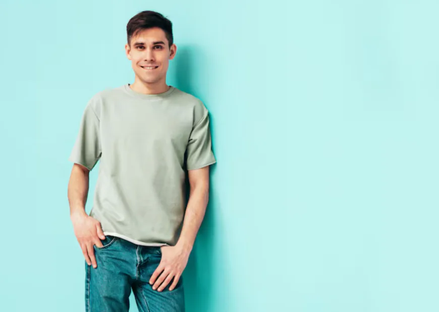 Solid Colour T-Shirts Are the New Minimalist Trend: Here’s How to Style Them