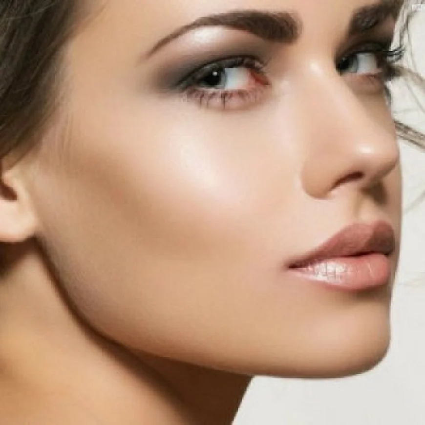 Cheek Fillers Injections in Your 20s: Too Early or Smart?