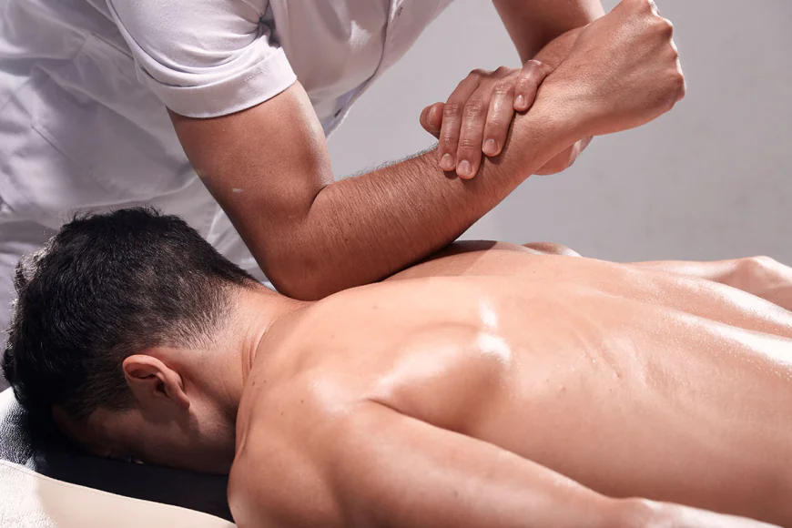 How Deep Tissue Massage Helps With Back Pain and Stiffness