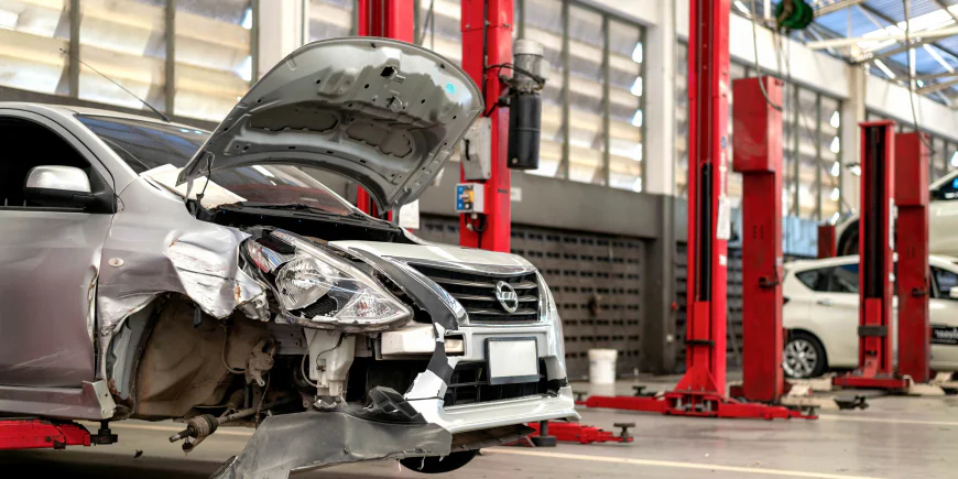Do You Need a Collision Center or a Body Shop? Here’s How to Decide