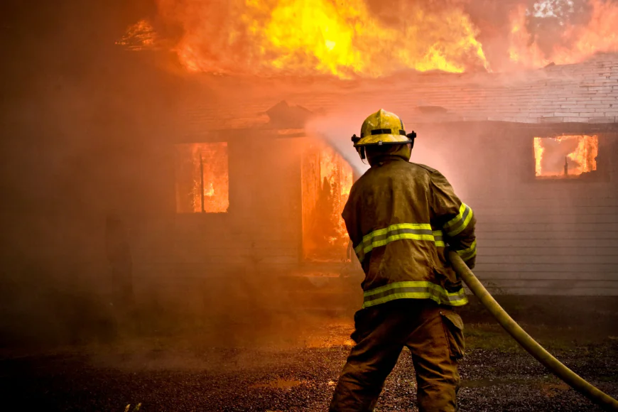Call Experts for Fast and Safe Smoke Damage Cleanup