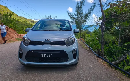 Car Rental in Praslin