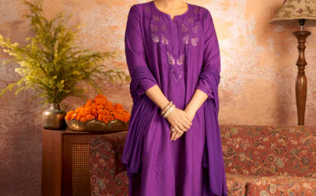 Women’s Chikankari Kurta – A Blend of Tradition and Modernity