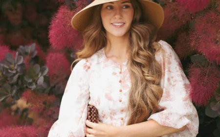 10 Stylish Modest Dresses Perfect for This Fall Season