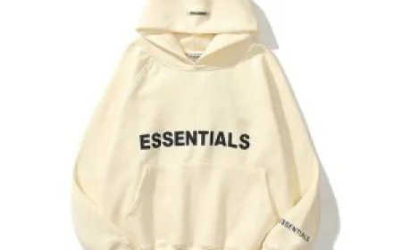 Premium Essentials Hoodie – Soft Cotton Blend for Daily Casual Looks