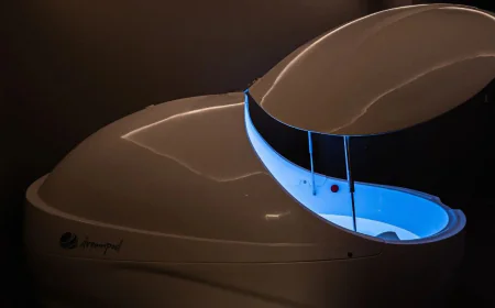 What Happens to Your Body in Zero Gravity During Float Session Therapy and Why Does It Heal Faster?