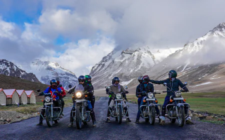 How to Choose the Best Leh Ladakh Bike Rental for Your Adventure